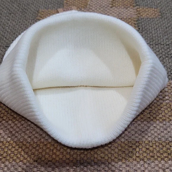 Pink Beanie - Picture 4 of 4